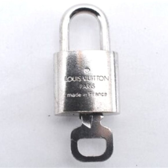 Louis Vuitton Lock & Key Silver Brass Authentic #315 Bag Belt Choker Bracelet - Picture 10 of 16